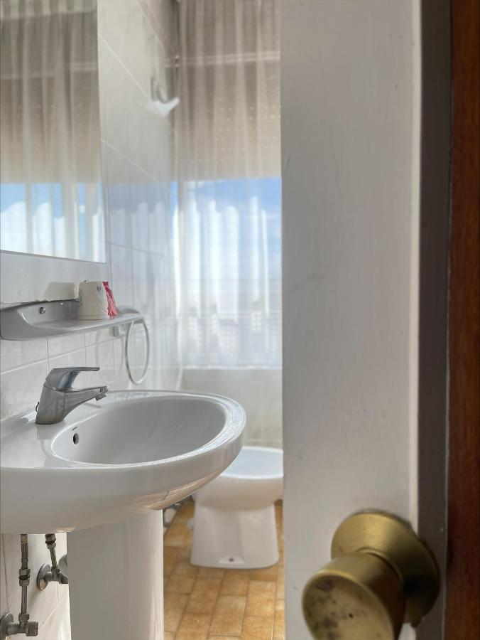 Hostal El Botero Monreal del Campo Ngoại thất bức ảnh